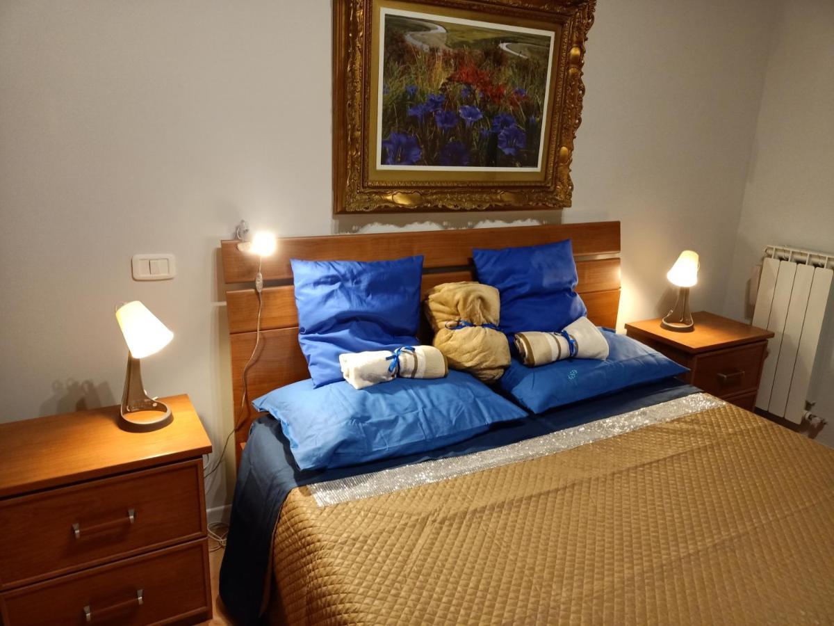 Sweet Home Vitinia Bagian luar foto